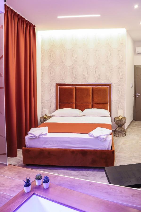Twin Towers Naples Luxury Bed & Breakfast Luaran gambar