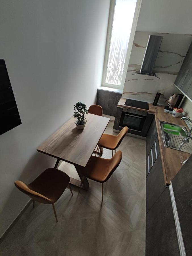 Twin Towers Naples Luxury Bed & Breakfast Luaran gambar