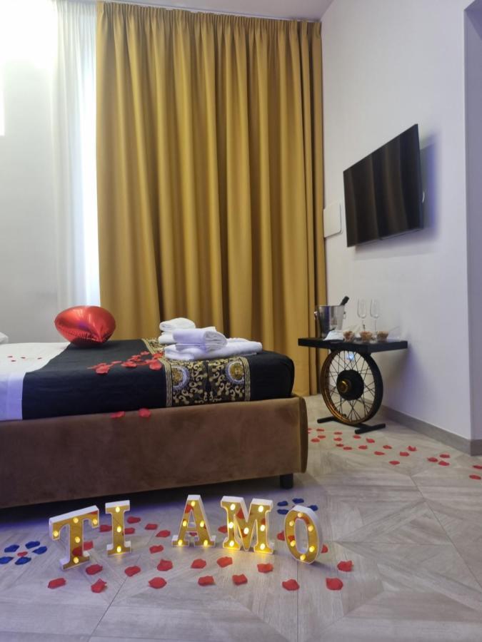 Twin Towers Naples Luxury Bed & Breakfast Luaran gambar