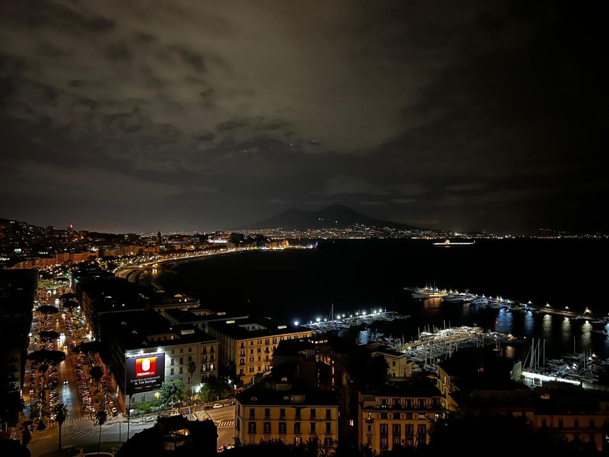 Twin Towers Naples Luxury Bed & Breakfast Luaran gambar