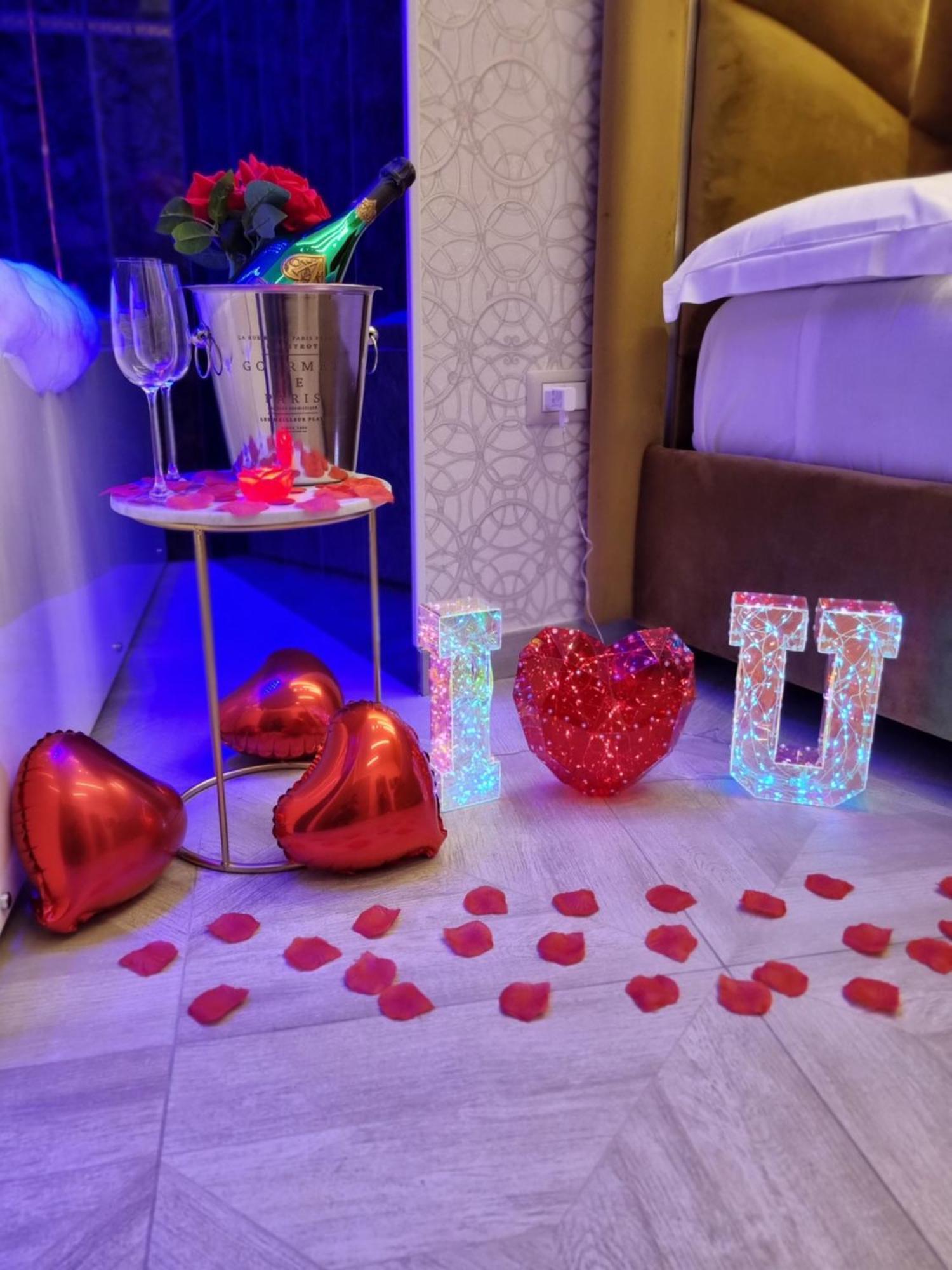 Twin Towers Naples Luxury Bed & Breakfast Luaran gambar