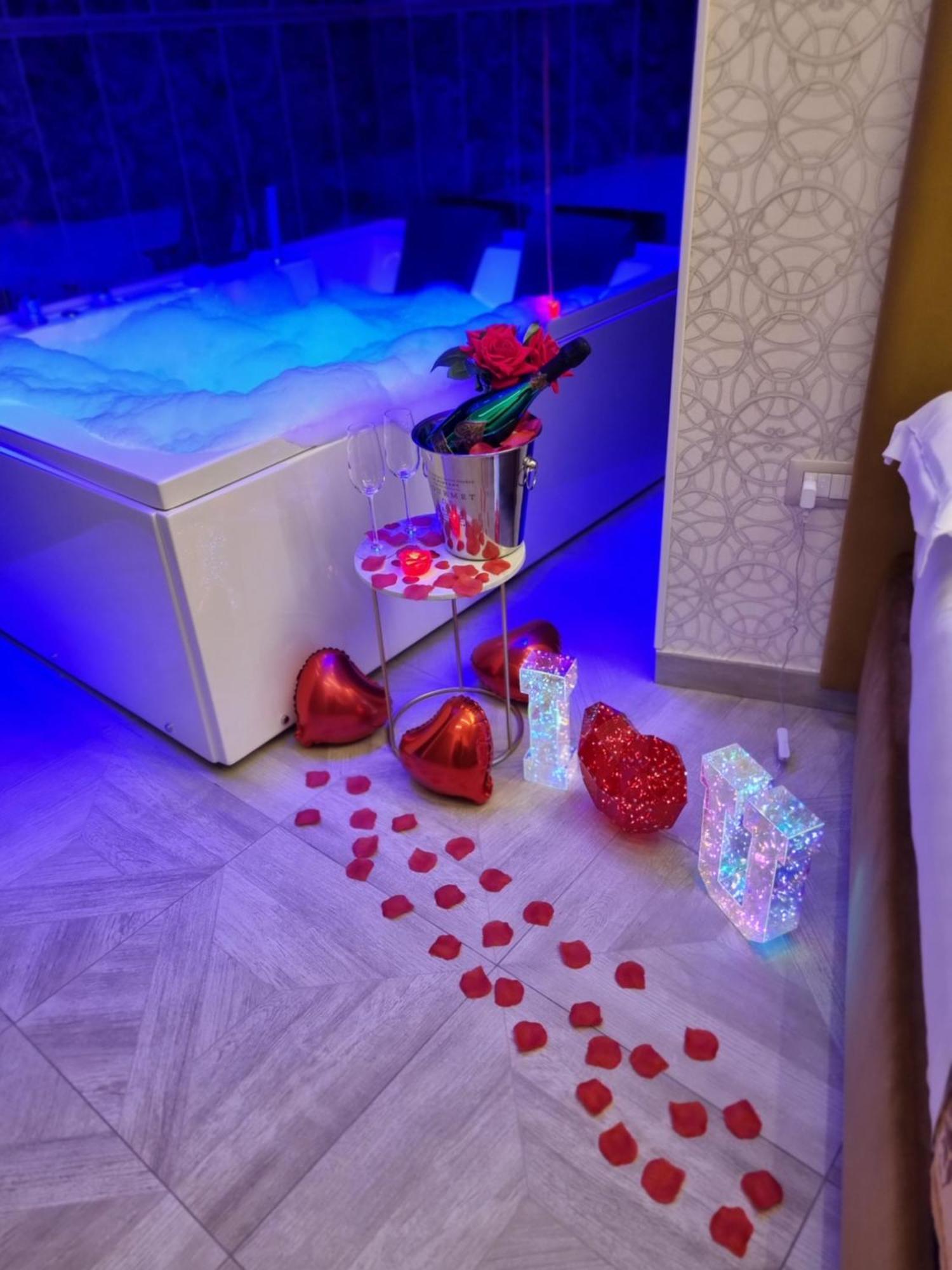 Twin Towers Naples Luxury Bed & Breakfast Luaran gambar
